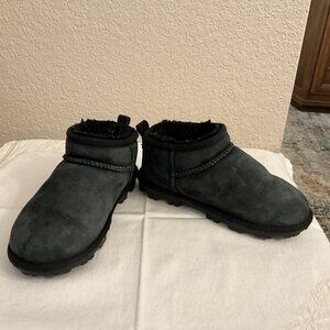 Kids Ankle Boots Shearling - Kirkland Signature Black Youth Size 1 Genuine Sheep